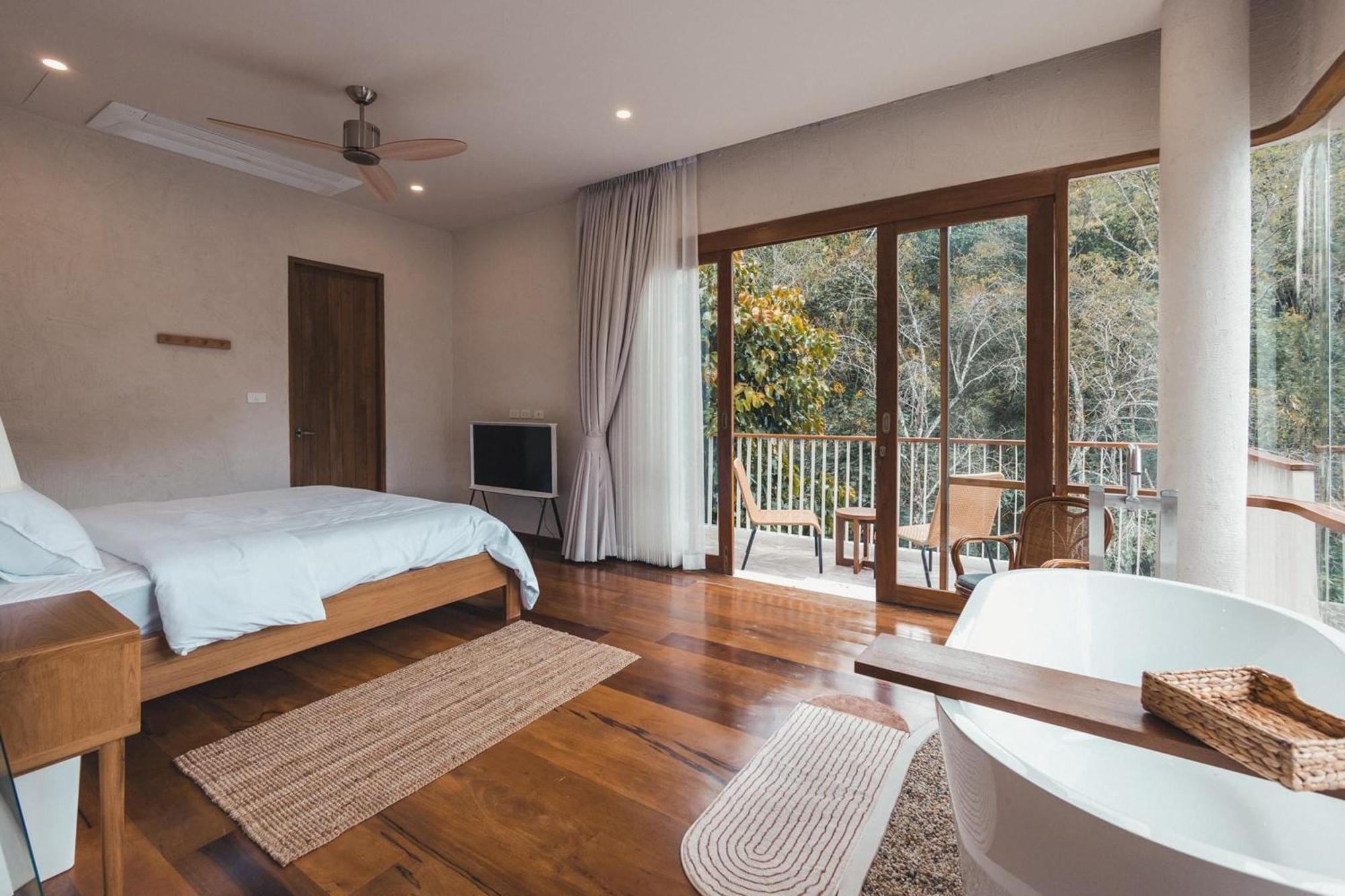 Taryn Tara Cafe And Stay Chiang Mai Buitenkant foto