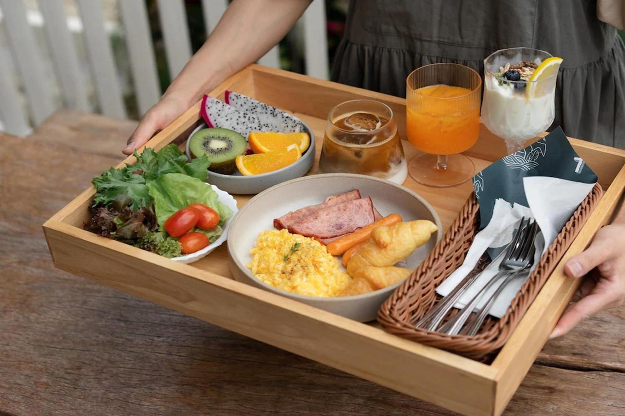 Taryn Tara Cafe And Stay Chiang Mai Buitenkant foto